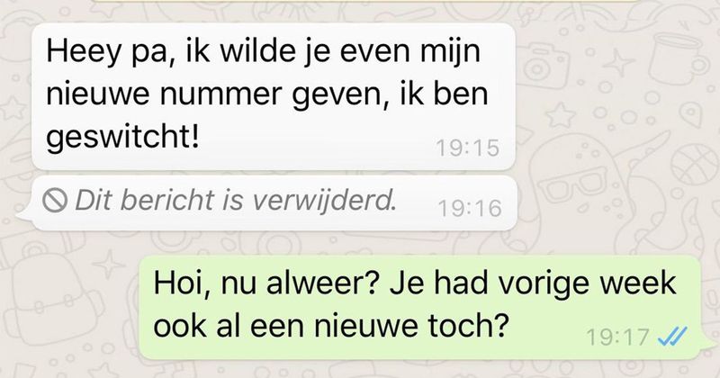Oplichter heeft zogenaamd geld nodig voor de huur maar zijn 'vader' hoort hem gewoon boven op zolder muziek draaien (6 screens)