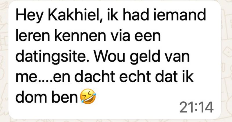 Deze datingsite-oplichter was even vergeten dat Google Lens bestaat (6 screens)