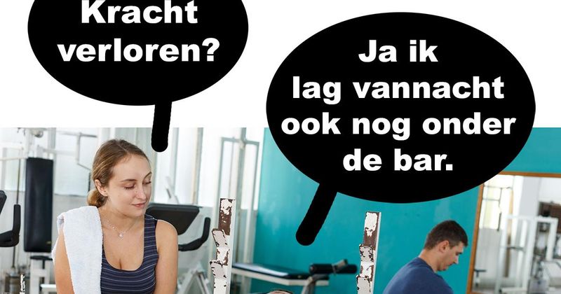 Onder de bar liggen
