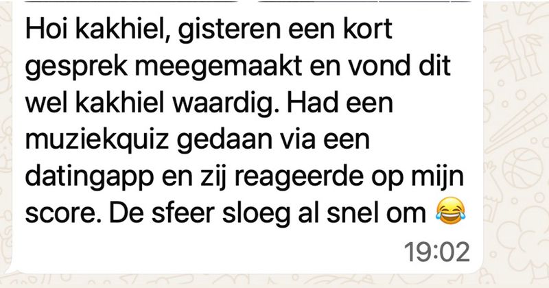 Hier het minst gezellige dating-gesprek ooit (4 screens)