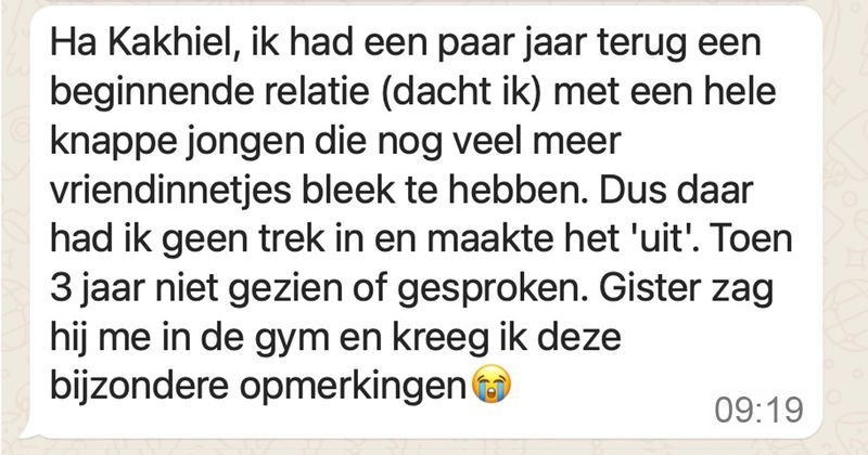 Gast snapt niet dat zijn 'verkering' het destijds uit had gemaakt en komt 3 jaar later nog even verhaal halen (5 screens)