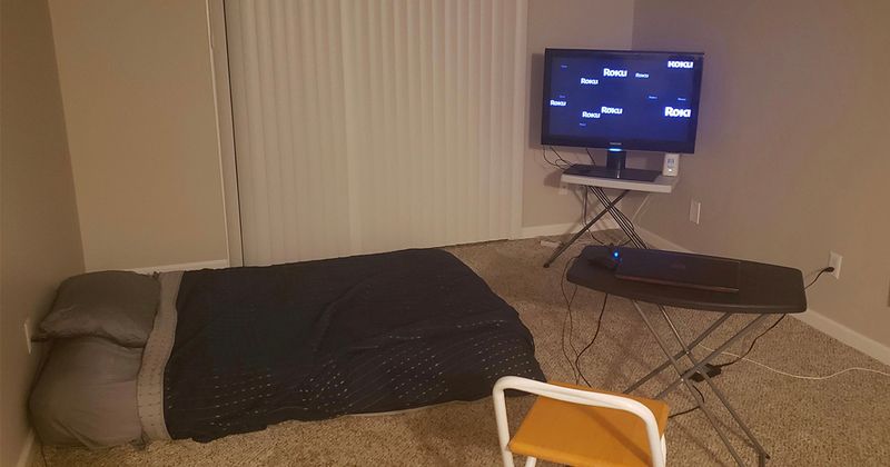 Dit is hoe alleenstaande mannen hun huis inrichten (17 foto's)
