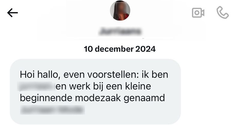 Vrouw wordt uitgemaakt voor 'arrogant' omdat ze niet voor 55 euro per foto model wil staan voor deze beginnende modezaak (5 screens)