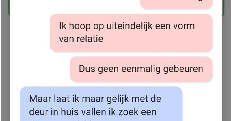 Man in dating-app is eigenlijk maar op zoek naar één ding, hij weet het alleen niet echt tactisch te brengen... (5 screens)