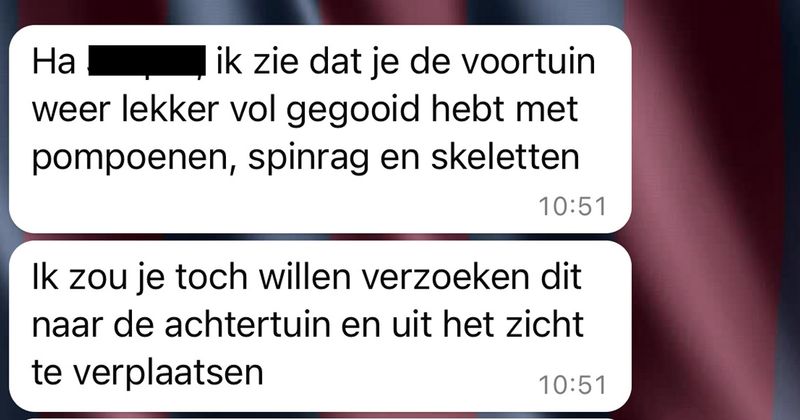 Man eist dat de Halloween-decoratie in de tuin van zijn buren wordt weggehaald omdat zijn christelijke schoonmoeder dit weekend op visite komt (5 screens)
