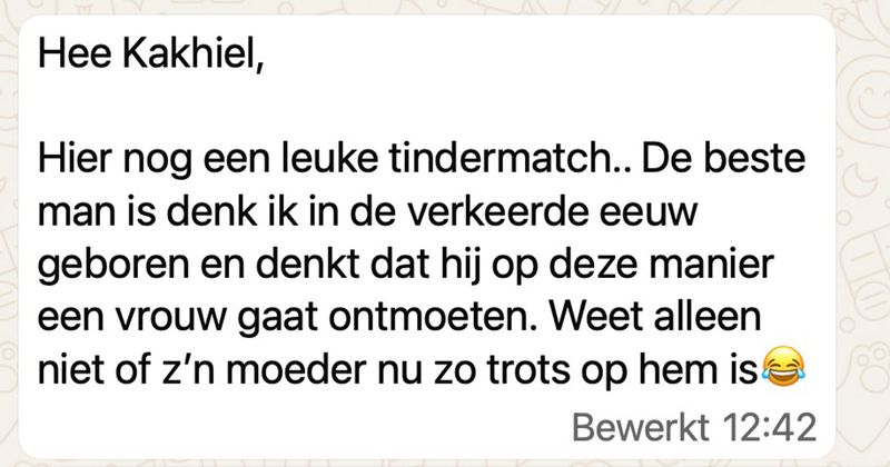 Gast op Tinder denkt dat hij met deze dominante manier van communiceren een vrouw aan de haak gaat slaan (4 screens)