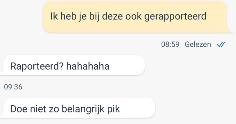 Man zit de hele avond te wachten op iemand van Marktplaats die zogenaamd stoelen op komt halen en krijgt de volgende ochtend dit bericht (6 screens)