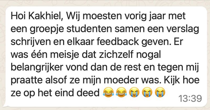 De samenwerking tussen deze twee studenten die samen een verslag moeten schrijven voor hun opleiding loopt niet bepaald gesmeerd (5 screens)