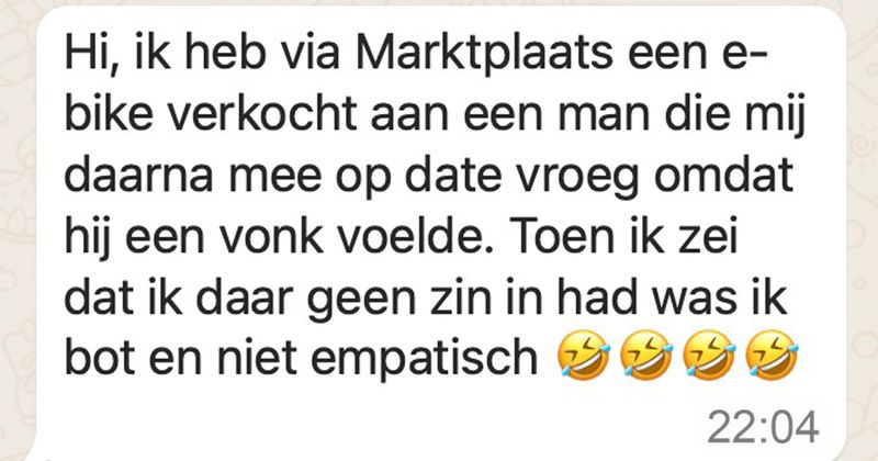 Man vraagt een Marktplaats-verkoopster mee op date omdat hij een vonk voelde en als ze daar geen zin in heeft is ze ineens 'bot' en 'niet empatisch' (6 screens)