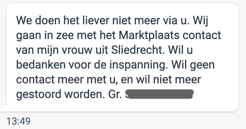 Man verkoopt kachel via Marktplaats en heeft ook een bakje hüttenkäse en wat koffiemelk cups in de aanbieding omdat hij een tijd op vakantie gaat en zijn koelkast leeg wil maken (13 screens)