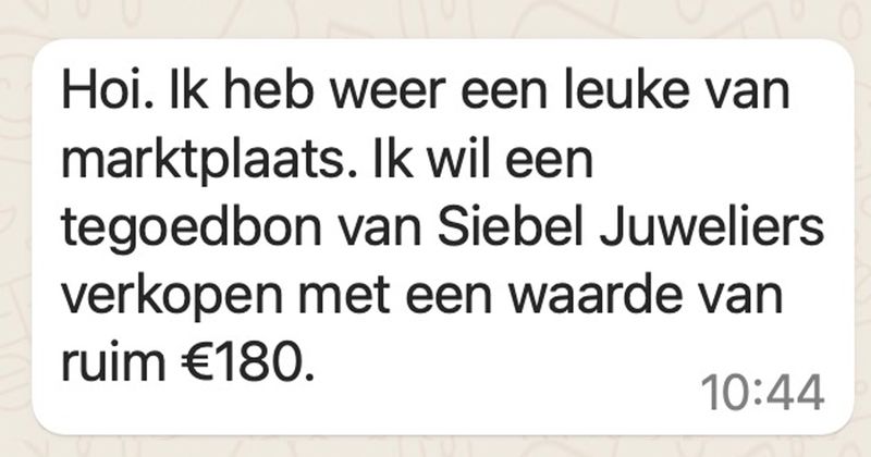 Marktplaats-gesprek over een tegoedbon van Siebel Juweliers escaleert binnen een paar zinnen en eindigt met een leuk nieuw scheldwoord om toe te voegen aan je vocabulaire (4 screens)