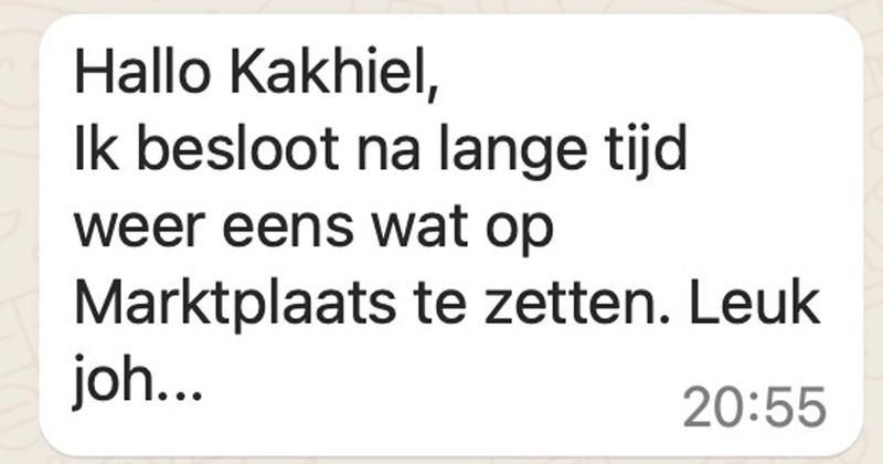 Vrouw verkoopt buggy op Marktplaats en is volgens deze koper niet vriendelijk genoeg omdat ze 'm niet wil opsturen (3 screens)