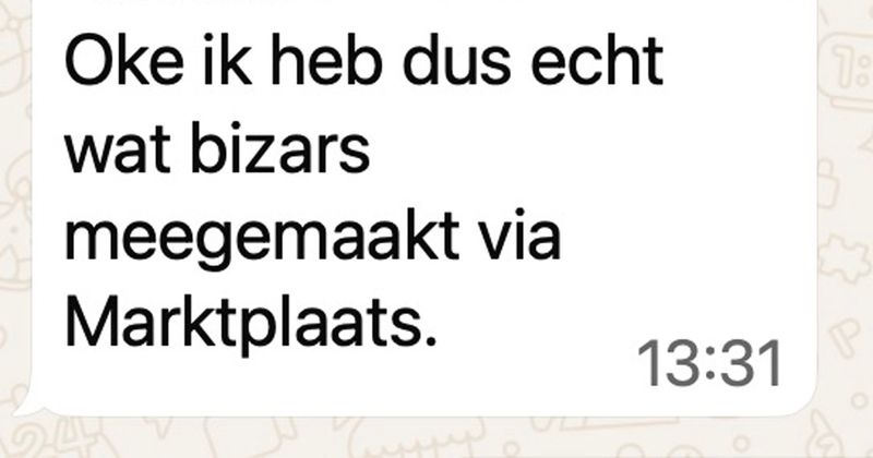 Vrouw verkoopt kanten lingeriesetje op Marktplaats en ontvangt deze bizarre berichten van een moeder die wel interesse heeft (5 screens)
