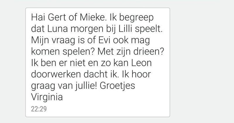 Virginia appt per ongeluk naar een verkeerd nummer met de vraag of haar kinderen mogen komen spelen en diegene speelt het spelletje vrolijk mee (5 screens)