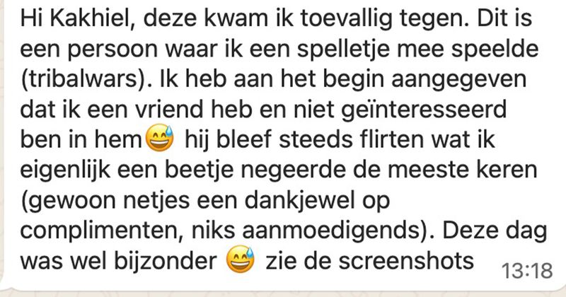 Gast probeert te flirten met een meisje dat al een vriend heeft maar is eigenlijk meer bezig met beledigen en niemand snapt echt wat nou precies z'n bedoeling is (7 screens)