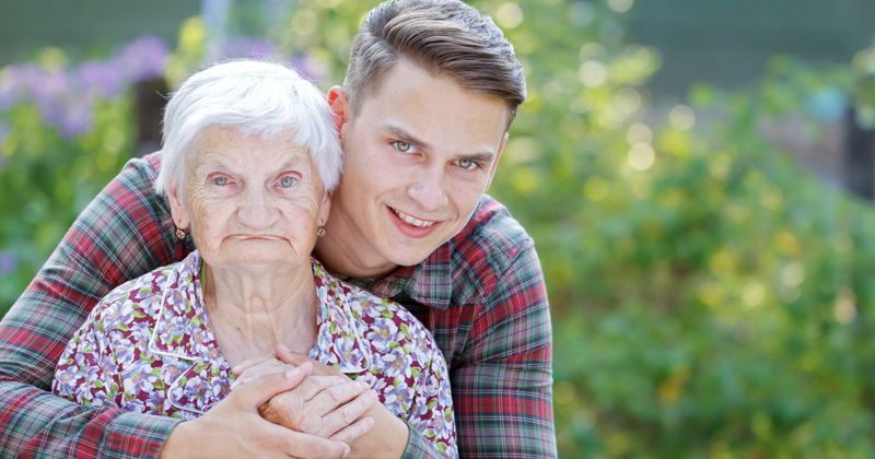 De 6 allergrootste voordelen van een vet oude vriendin hebben