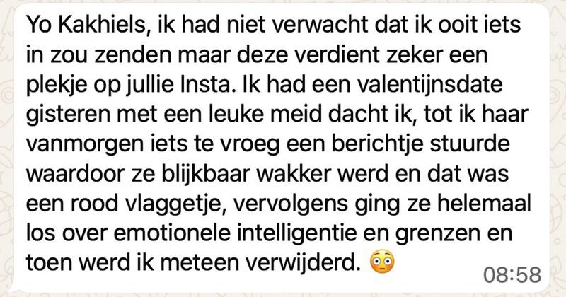Jongen stuurt zijn Valentijnsdate iets te vroeg een appje waardoor ze blijkbaar wakker is geworden en dat is voor haar een prima reden om het contact meteen weer te verbreken (5 screens)