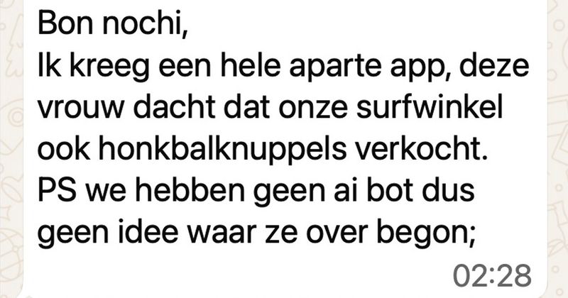 Hier een raar gesprek tussen een surfwinkel en iemand die een honkbalknuppel wil kopen (3 screens)